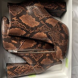 Steve Madden snake skin boots